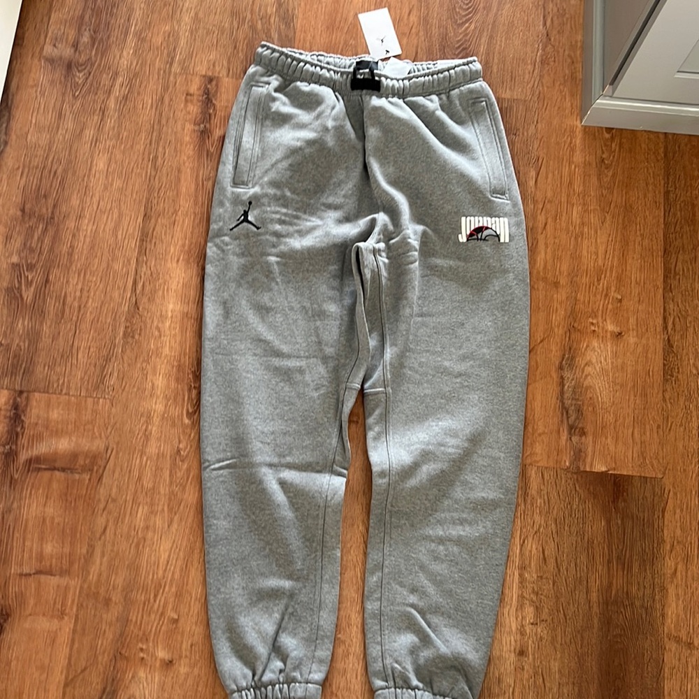 Nike Jordan basketball sweatpant brand new with tag